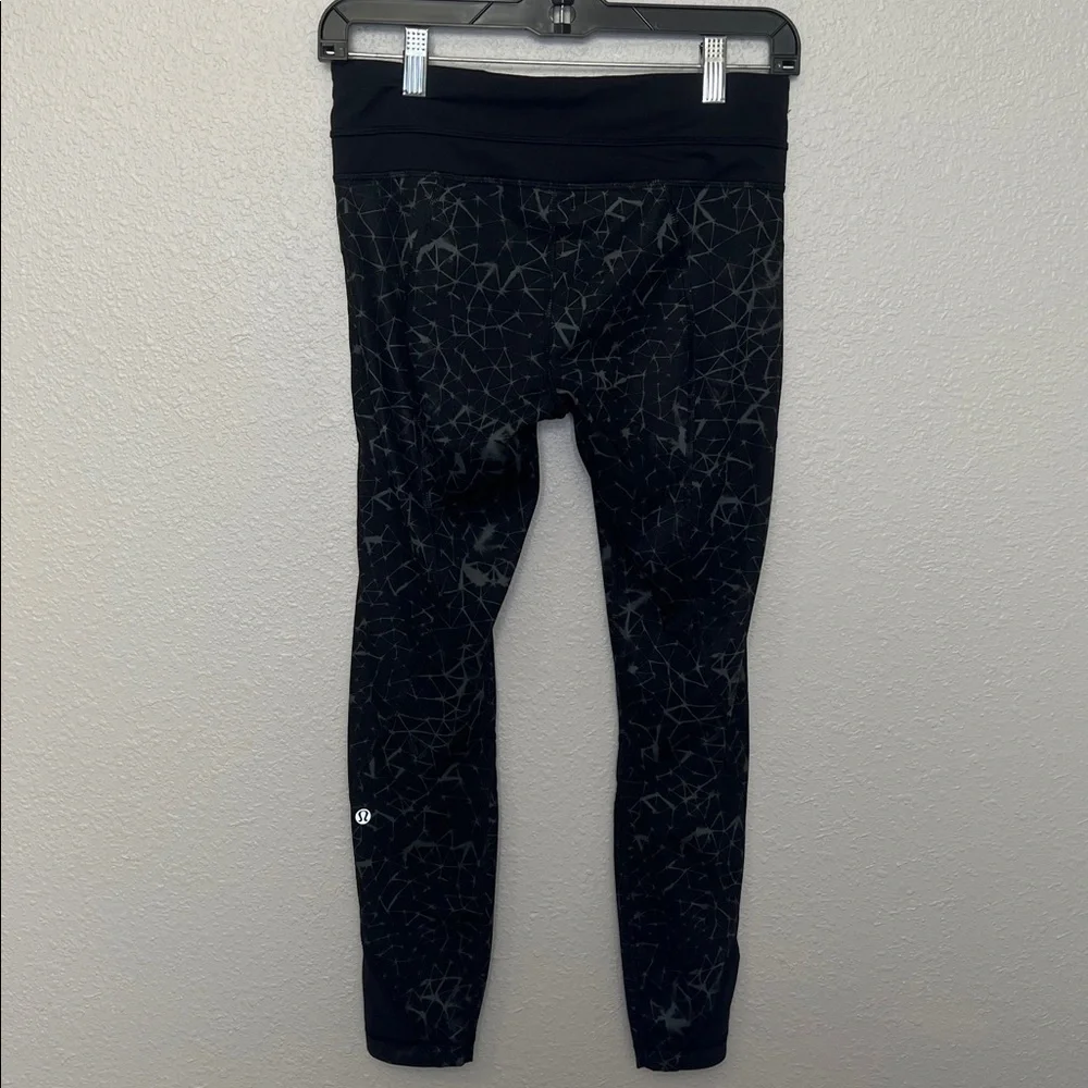 Lululemon Inspire Crop II Star Crush Coal Black Size 6